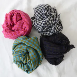 Maki Woman Cashmere Scarf Blue And Brown Checks