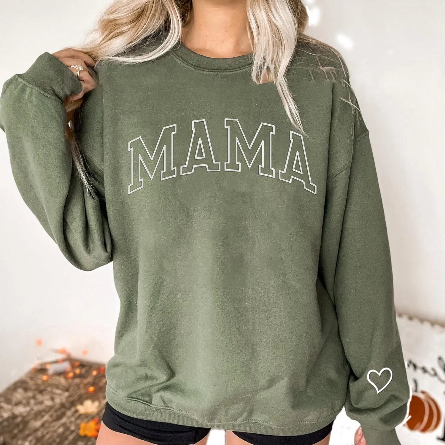 NAZENTI Embroidered Mama Sweatshirt, Mothers Day Sweatshirt Gifts for Mom Mama, Embroidered Crewneck Sweatshirt for Women