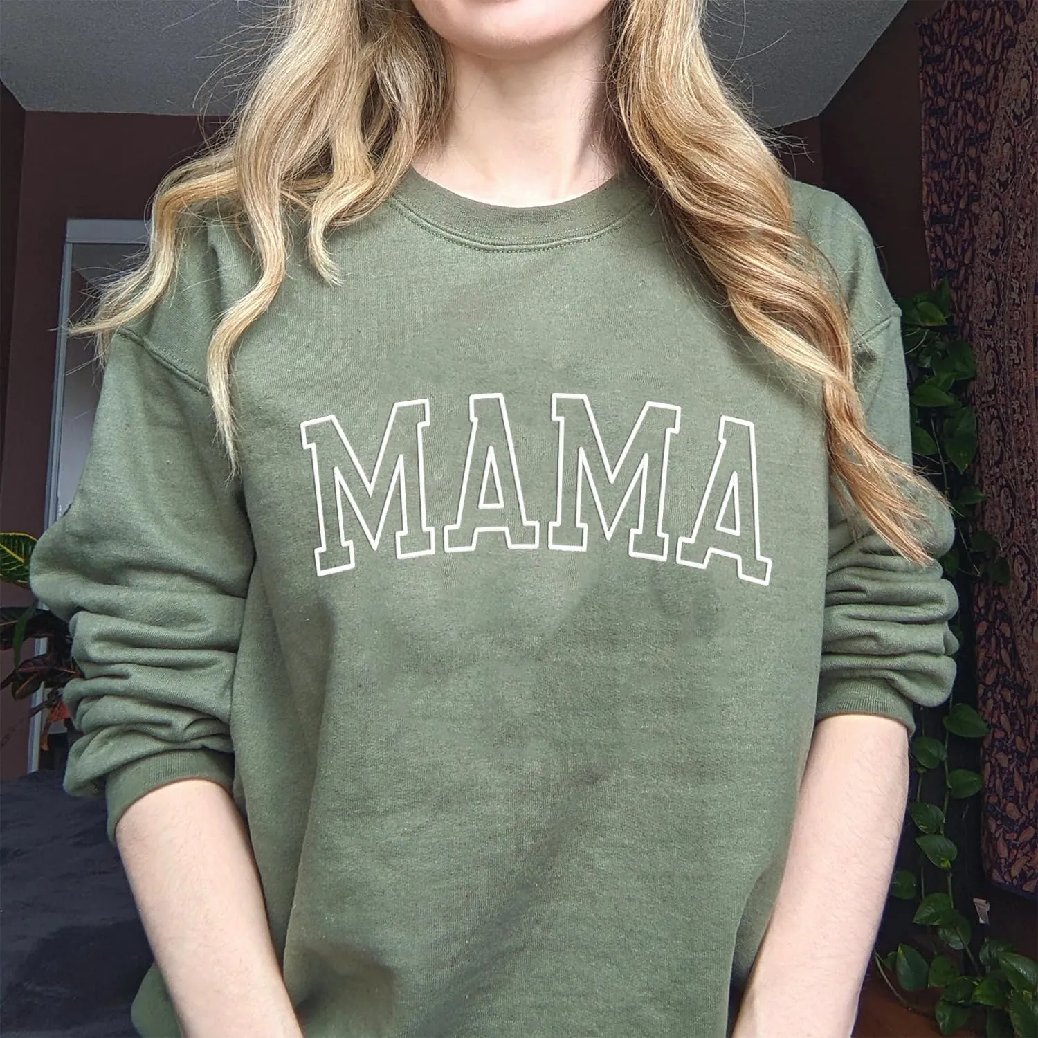 NAZENTI Embroidered Mama Sweatshirt, Mothers Day Sweatshirt Gifts for Mom Mama, Embroidered Crewneck Sweatshirt for Women