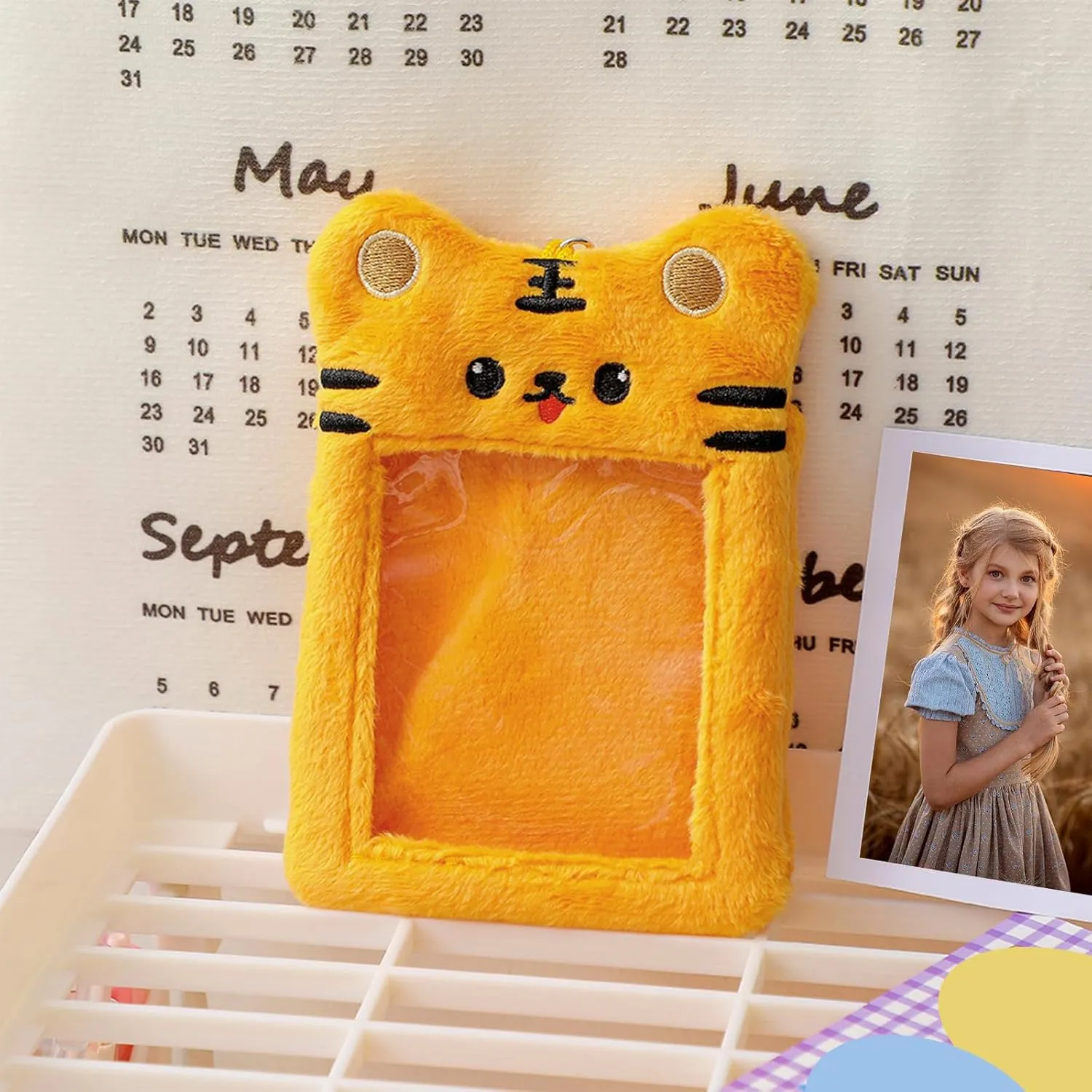 Photocard Holder Keychain Plush Cute Plush Kpop Photocard Holder with Keychain, Cartoon Tiger Photo Sleeve ID Bank Credit Card Holder Protector Stationery