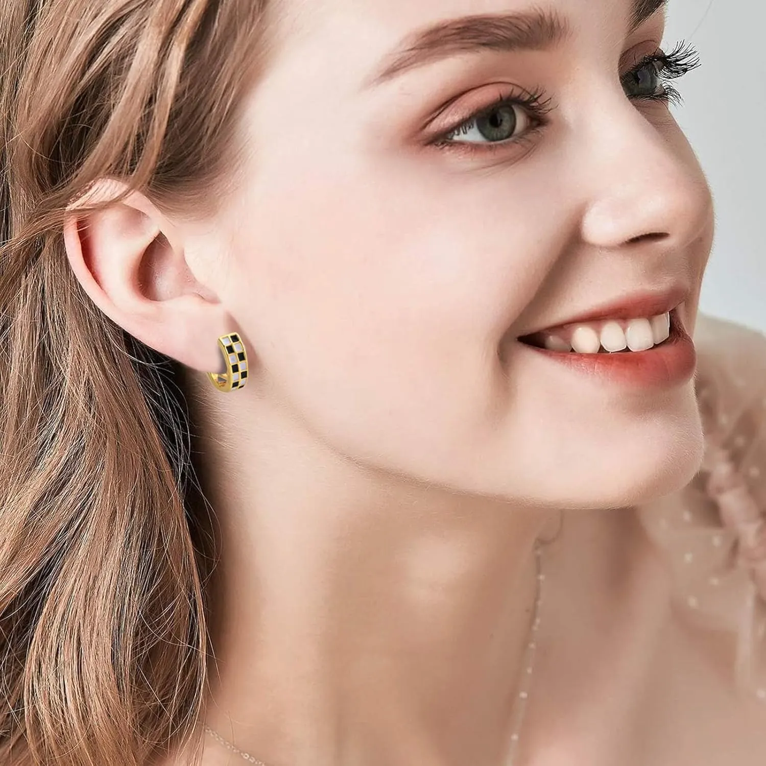 Small Checkered Hoop Earrings, Multicolor Enamel Hoops Earrings for Women, Tiny Round Circle Huggie Hypoallergenic Earrings Piercing Jewellery Gift for Women