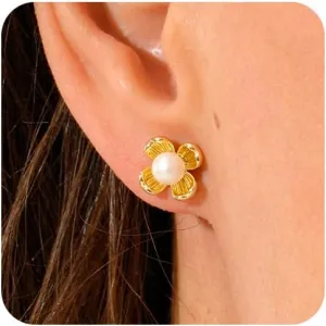 Small Pearl Stud Earrings For Women, 14K Gold Pearl Stud Earrings for Wedding Pierced White Pearl Stud Cubic Zirconia Pearl Earrings Studs For Women Jewelry Gift
