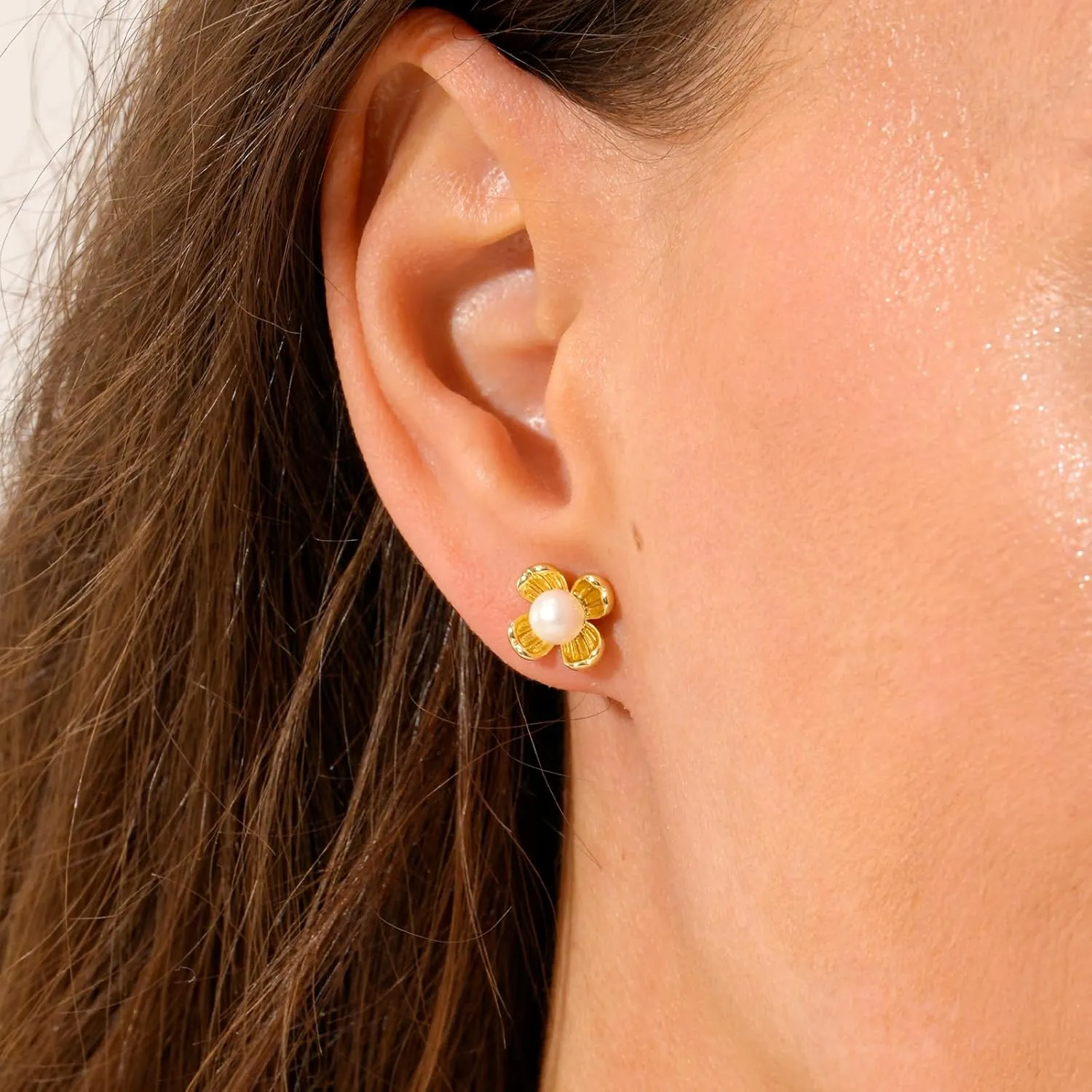 Small Pearl Stud Earrings For Women, 14K Gold Pearl Stud Earrings for Wedding Pierced White Pearl Stud Cubic Zirconia Pearl Earrings Studs For Women Jewelry Gift