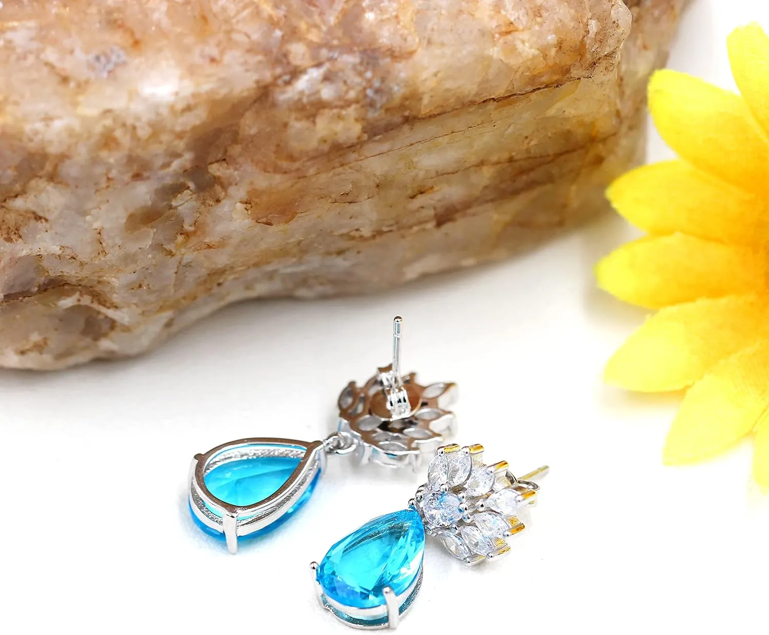 Uloveido Bridal Bridesmaid Wedding Drop Crystal Earrings White Gold Plated Teardrop Cubic Zirconia Studs Earrings with 7 Cards Y1970