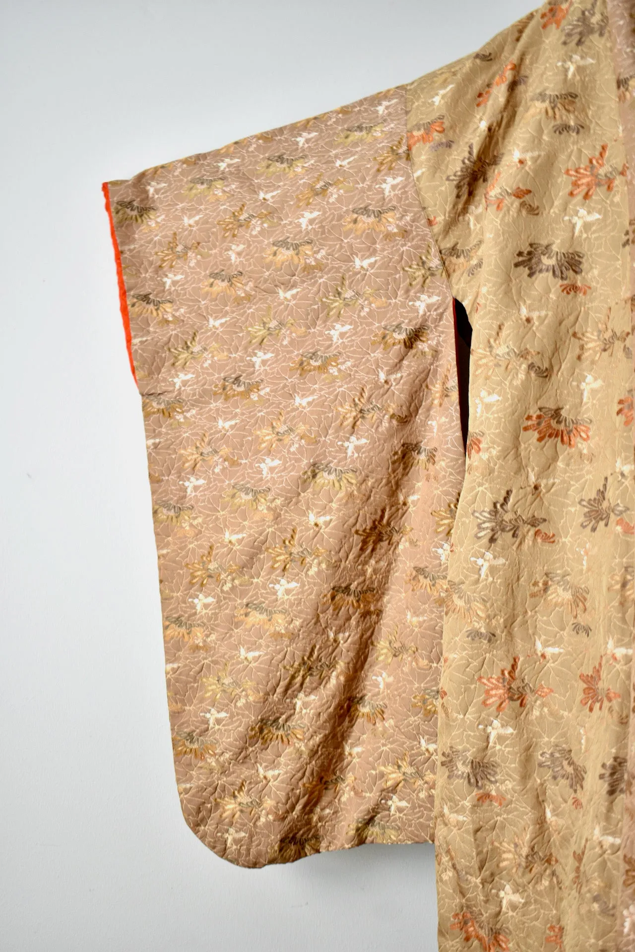Vintage 1930s-1940s Brown Patterned Silk Matelass