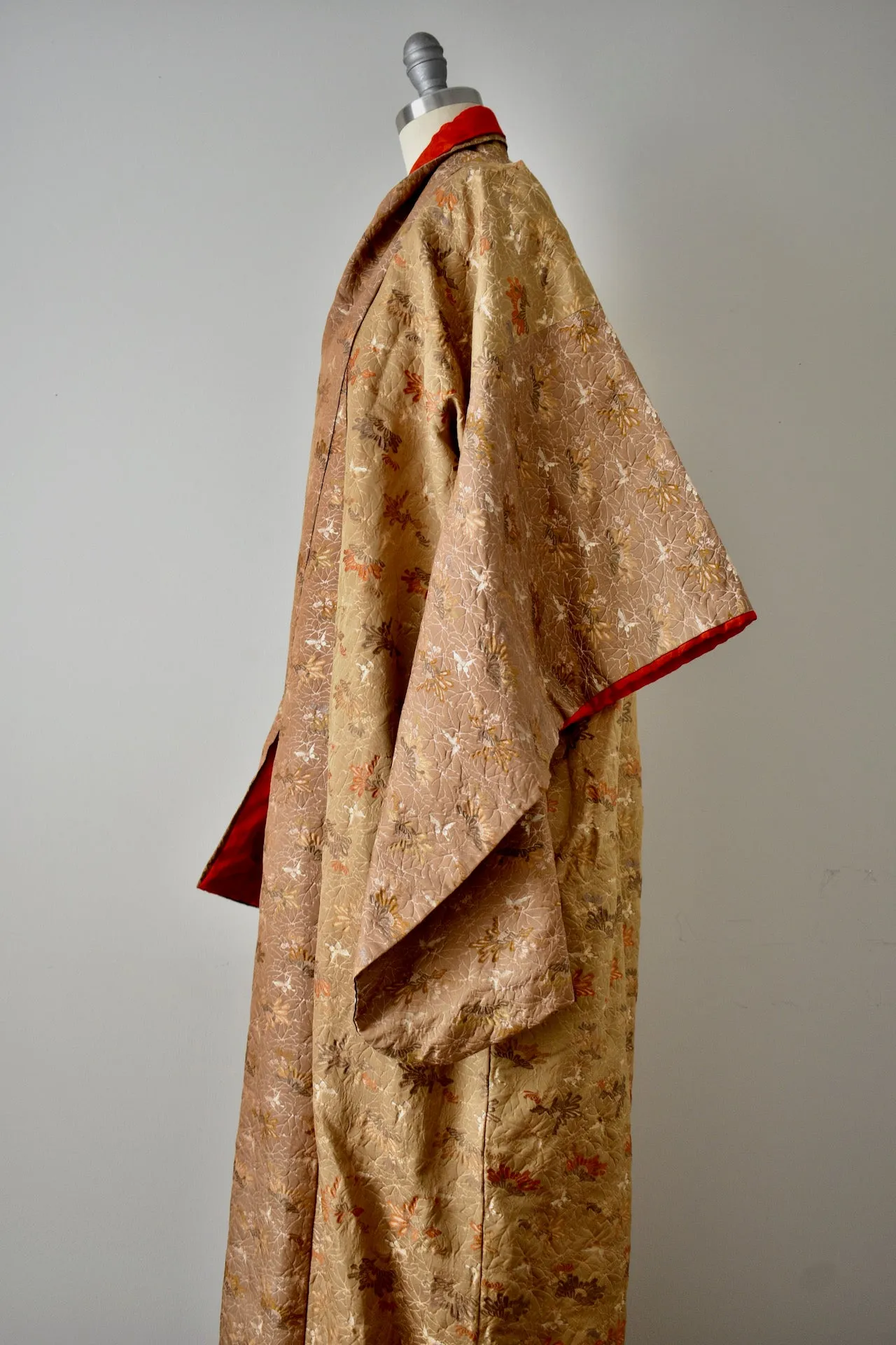 Vintage 1930s-1940s Brown Patterned Silk Matelass