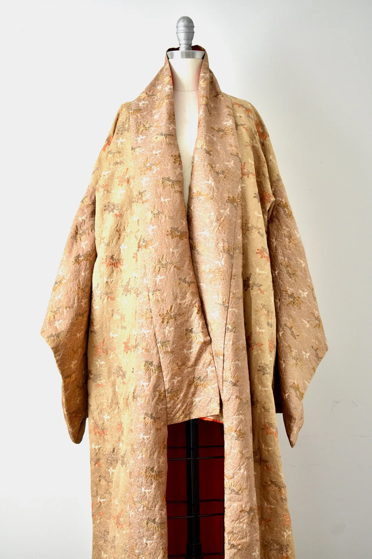 Vintage 1930s-1940s Brown Patterned Silk Matelass