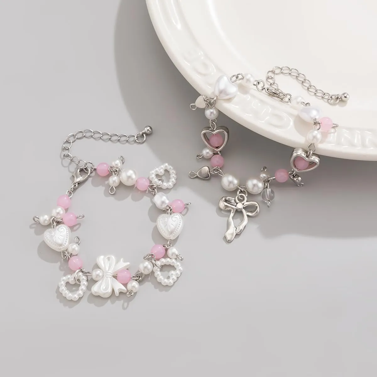 Y2K Punk Hollowed Out Pentagram Matching Beaded Bracelets Handmade Imitation Pearl Bowknot Star Pendant Bracelet Aesthetic Strawberry Pearl Beaded Chain Bracelet for Women Couple Grunge Jewelry